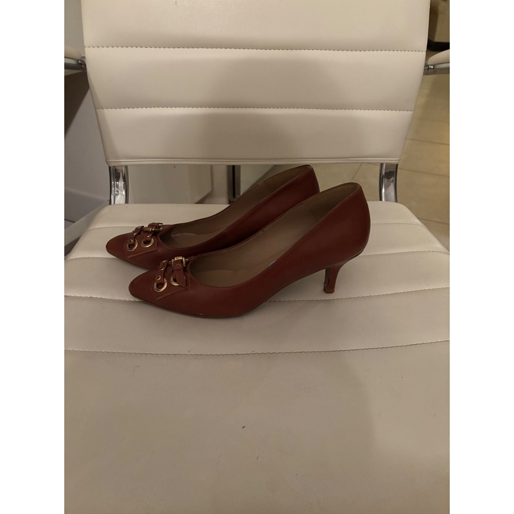 Charcos Brown Leather Kitten Heels Made in Spain Pointed‎ Toe Buckle Detail 38